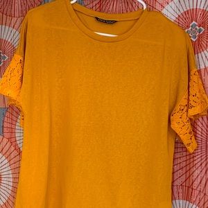 New Large Shein tshirt with lace sleeves